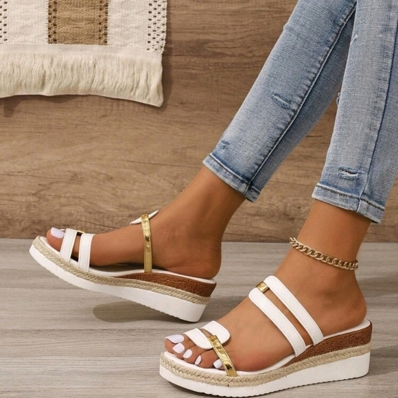 Fashionable White Peep Toe Color Block Wedge & Thick Sole Sandals - Picture 2 of 5